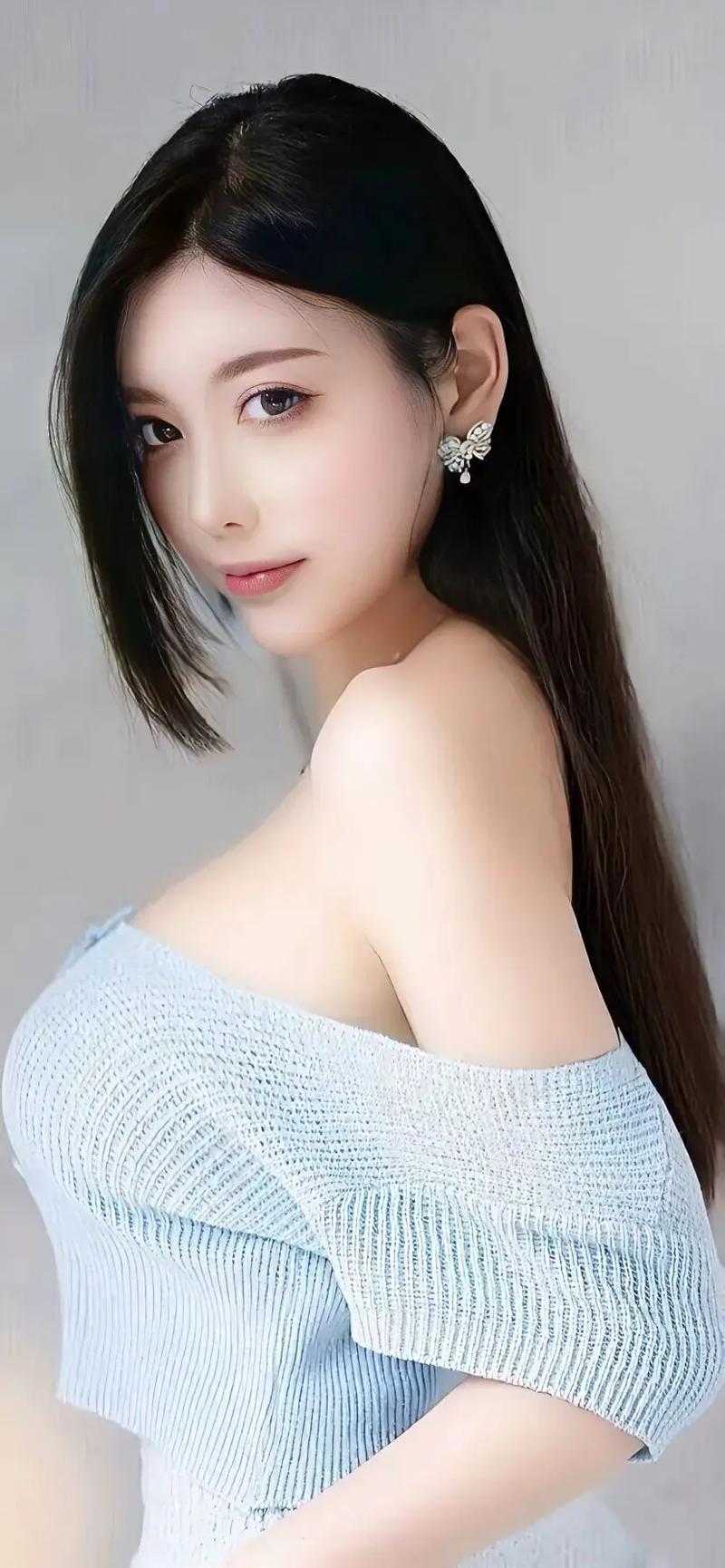 唐三迫不及待的把小舞打晕_唐三迫不及待的把小舞打晕V(图1)