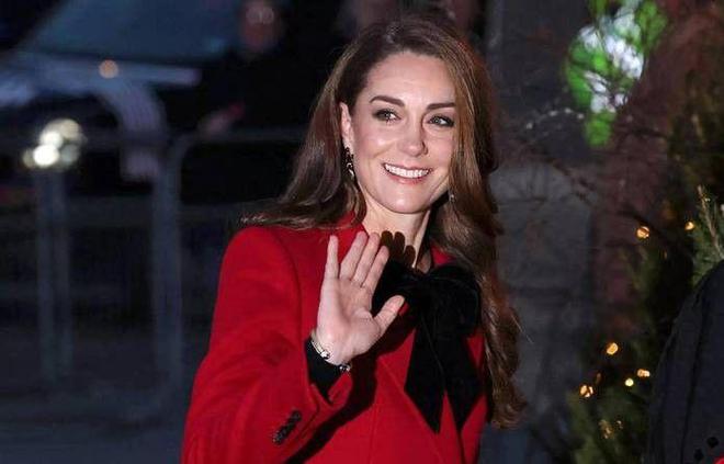 戴安娜靠孙女翻盘！曾被卡米拉压了一辈子孙女一个举动让她稳赢(图19)