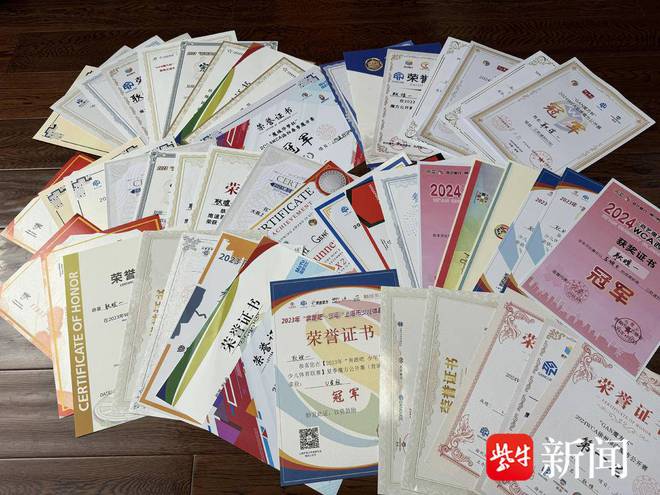 苏州小学生成为全球最年轻的三阶魔方世界纪录保持者(图2)