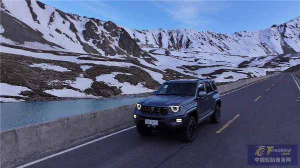 山河为幕驭见非凡 坦克700 Hi4-T领航新疆独库公路通车盛典(图3)