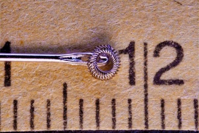 半导体弹簧厂家哪家好？钦滨新材料：专注微型空间与高精密连接(图2)