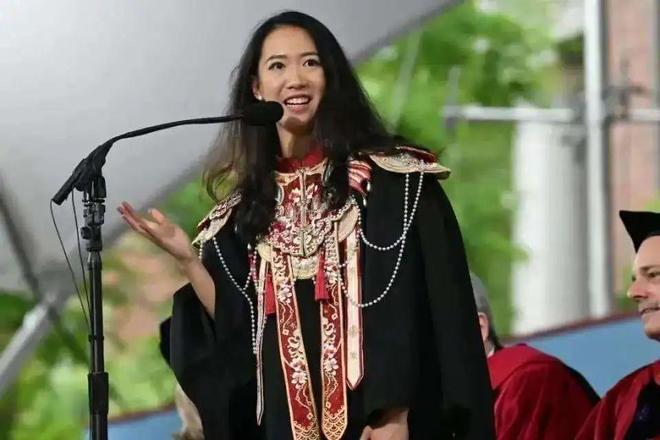 哈佛演讲的蒋小姐被人当了祭品竟然还沾沾自喜(图1)