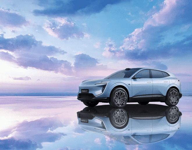 增程版电池更大全系标配冰箱和电吸门2026款阿维塔07开启预售(图2)