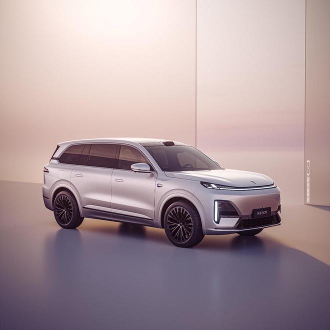 30万级新能源大型SUV强强对决深蓝S09和领克900怎么选？(图1)