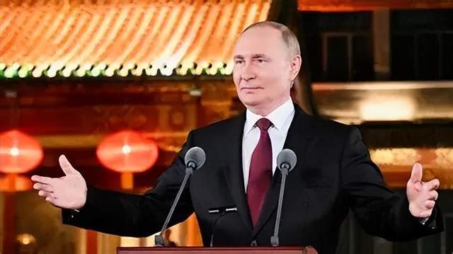 “普京大秘”首次透露普京在中国这4天每天只能睡几个小时(图1)