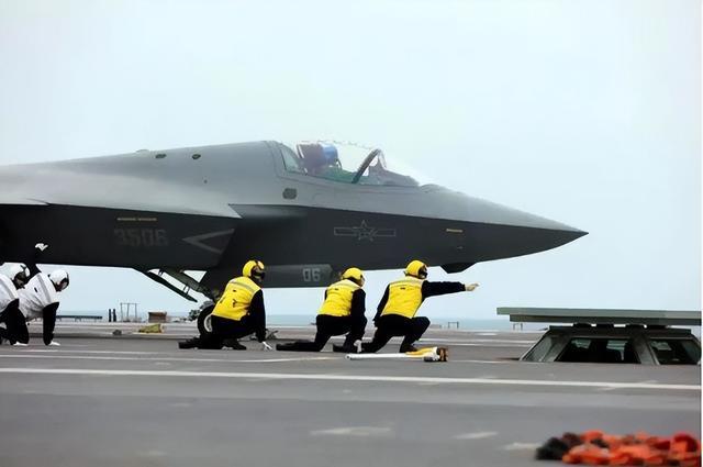 004型航母呼之欲出：中国海军驶入核时代全球海权格局悄然生变(图2)