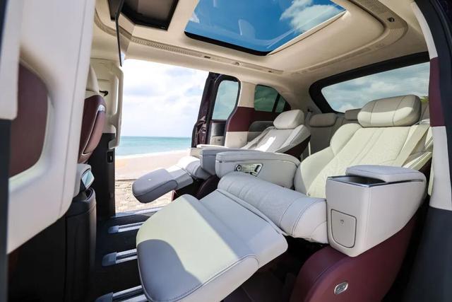 试驾小鹏X9增程版！千里续航只是开胃大型MPV也能“一周一充”(图8)