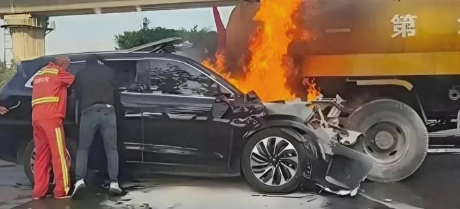 公安部：必需配置机械式内外门把手！隐藏式门把手被终结(图3)