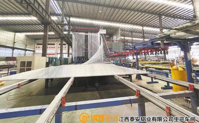 今年1至10月南昌规上工业增加值同比增长77%(图4)