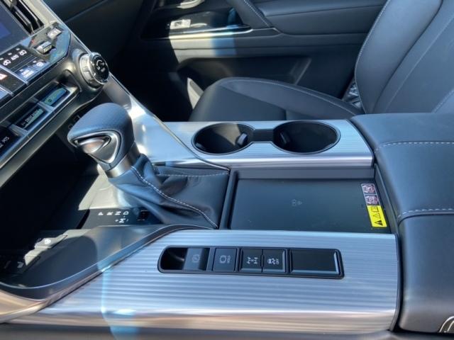 2025款雷克萨斯LX600运动版现车颜色可选体现硬派的越野风格(图3)